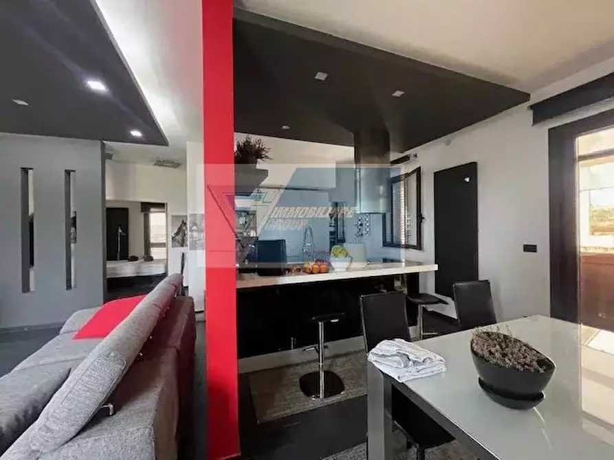 Immagine 24 di Casa trifamiliare in vendita  in Via Capuana a Buccheri