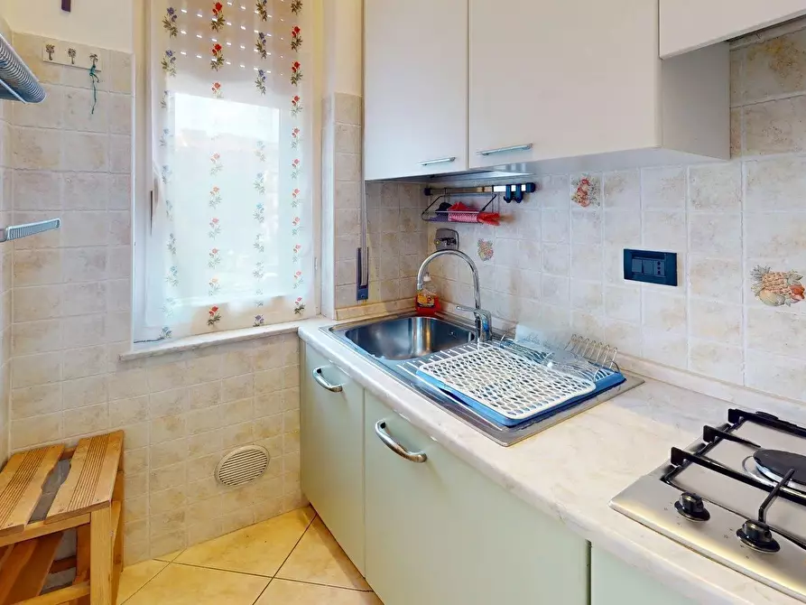 Immagine 7 di Casa trifamiliare in vendita  in Via Montevideo 4. a Borghetto Santo Spirito