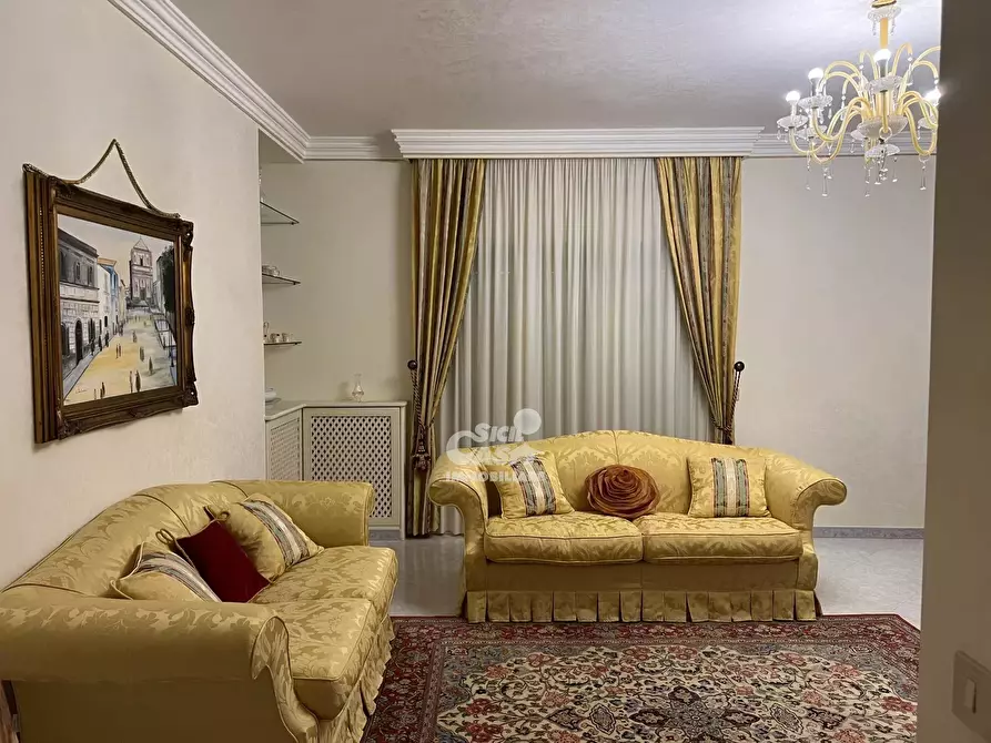 Immagine 5 di Casa trifamiliare in vendita  a Marsala
