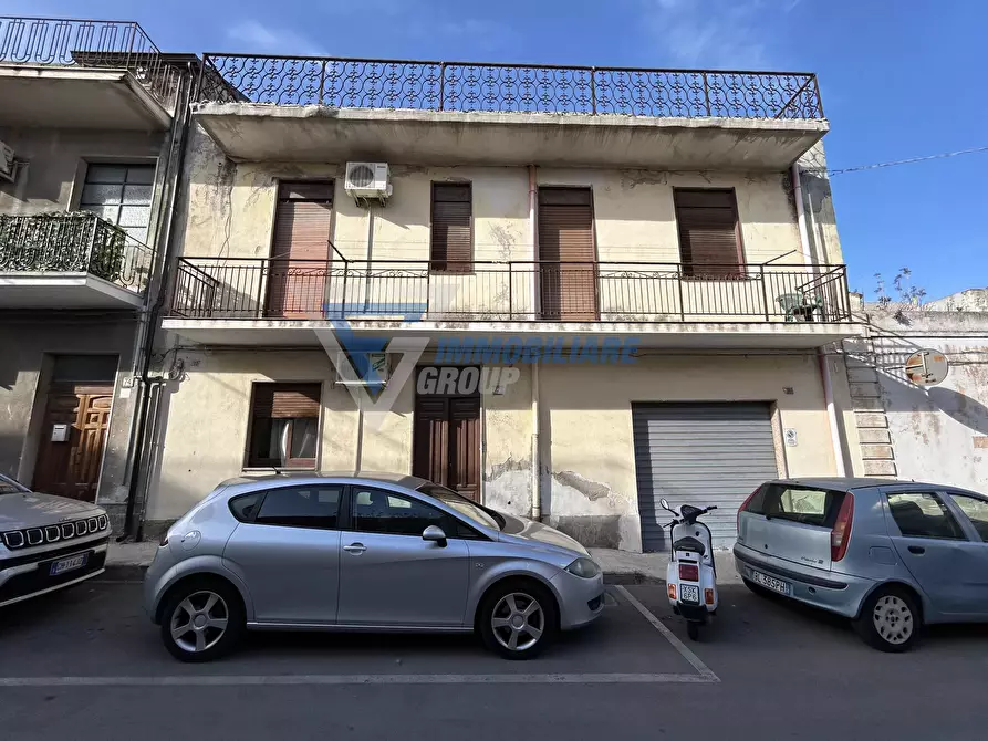 Immagine 10 di Casa trifamiliare in vendita  in via grimaldi a Buccheri