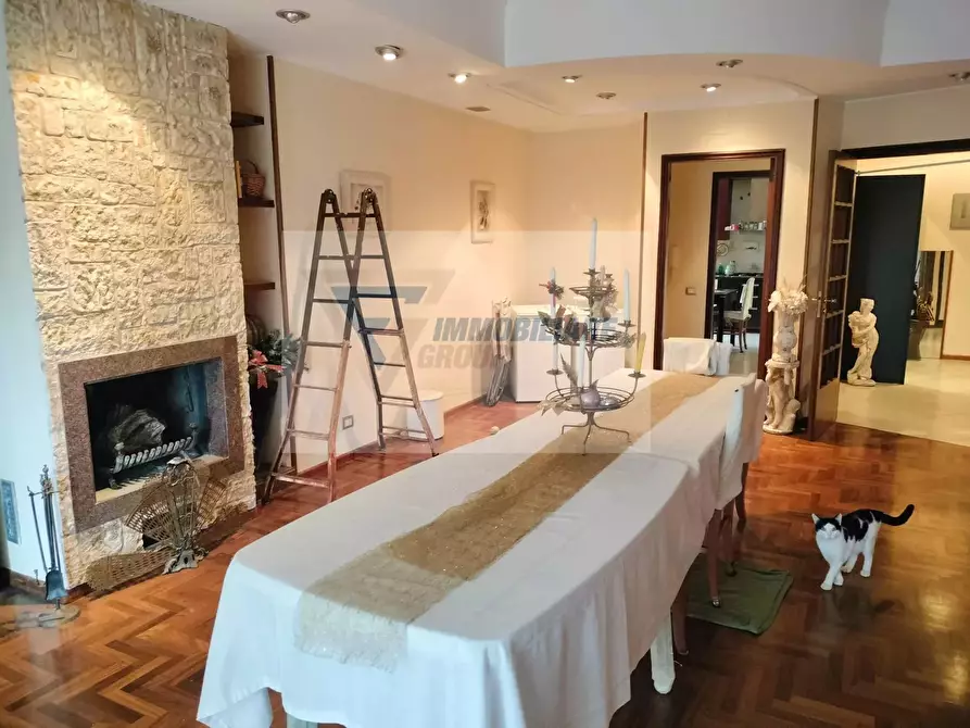 Immagine 2 di Casa trifamiliare in vendita  in Via Monte Rosa a Siracusa