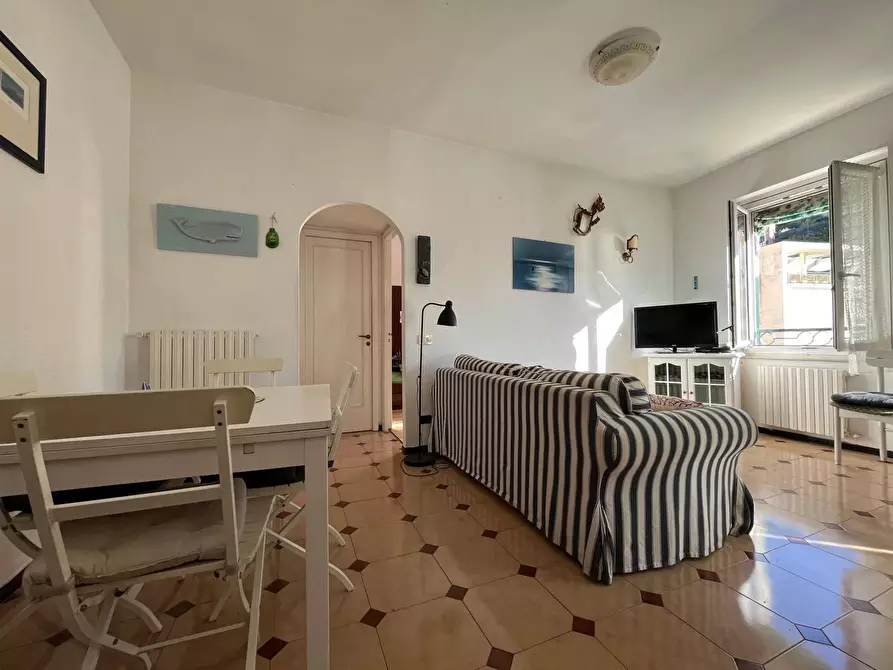 Immagine 3 di Casa trifamiliare in vendita  a Avegno