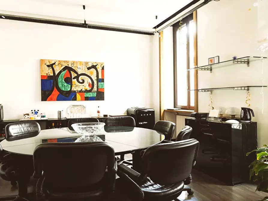 Immagine 7 di Castello in affitto  in Via Spadari a Milano