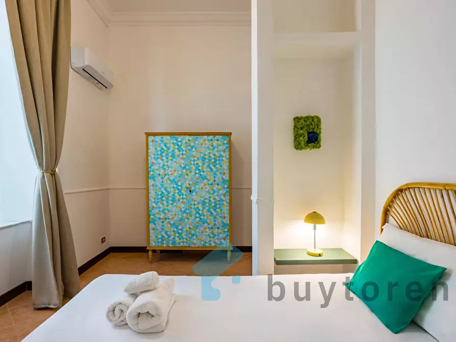 Immagine 24 di Casa trifamiliare in vendita  in Piazzetta Rosario di Palazzo, 10. a Napoli