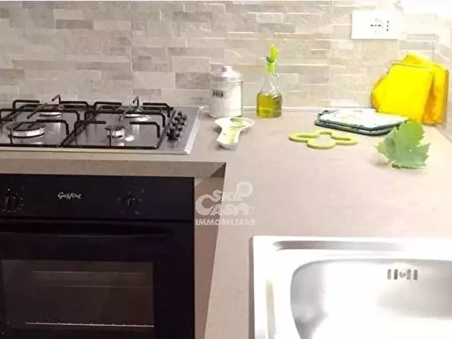 Immagine 18 di Casa trifamiliare in affitto  a Marsala