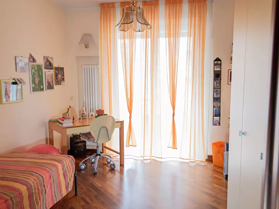 Immagine 10 di Casa trifamiliare in vendita  a Ventimiglia