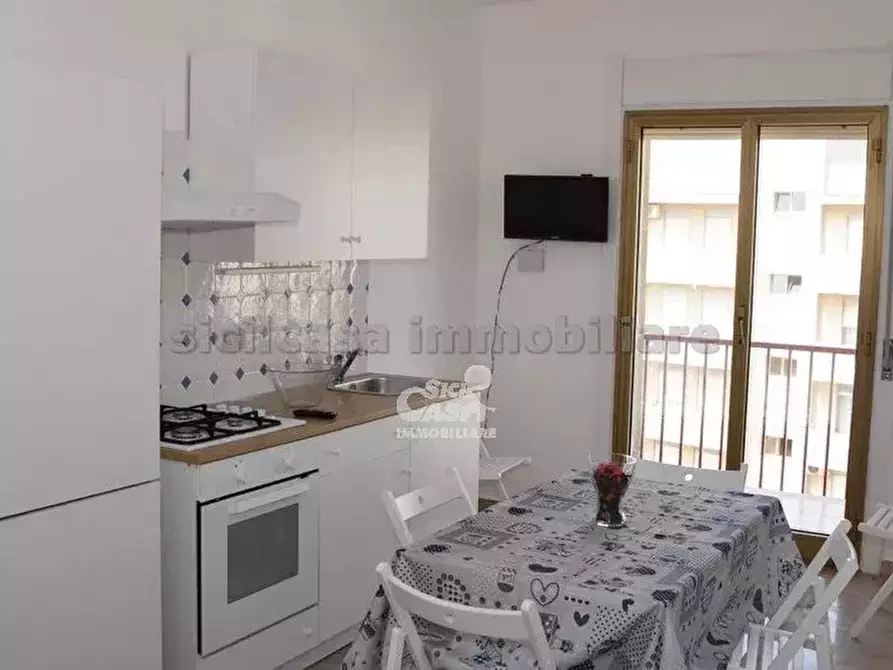 Immagine 1 di Casa trifamiliare in affitto  a Marsala