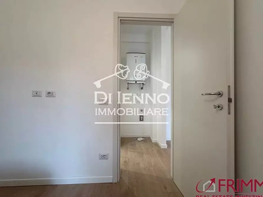 Immagine 6 di Casa trifamiliare in vendita  in Via Teodoro Monticelli a Roma