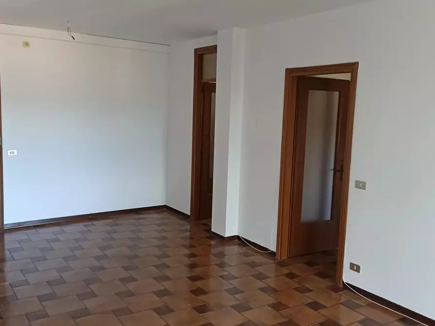 Immagine 15 di Casa trifamiliare in vendita  a Conegliano