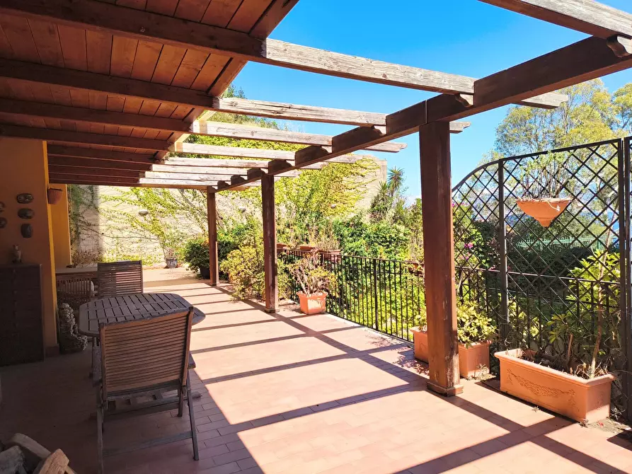 Immagine 5 di Casa trifamiliare in vendita  in Via Olimpia, 4c a Messina