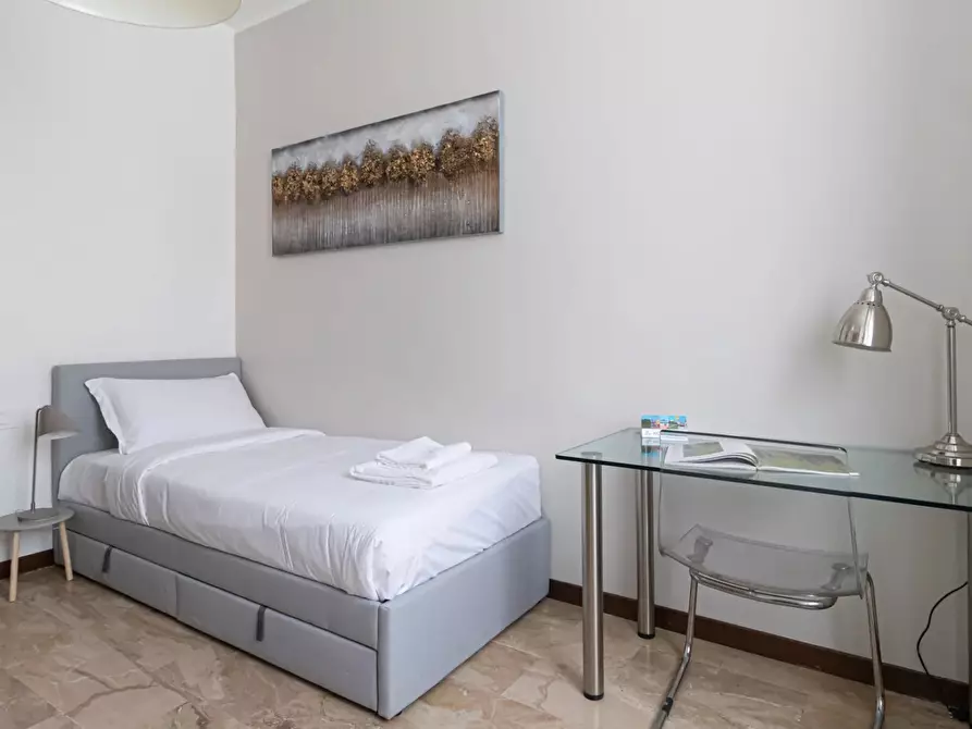 Immagine 26 di Casa trifamiliare in vendita  in Via Lazzaro Palazzi, 6 a Milano