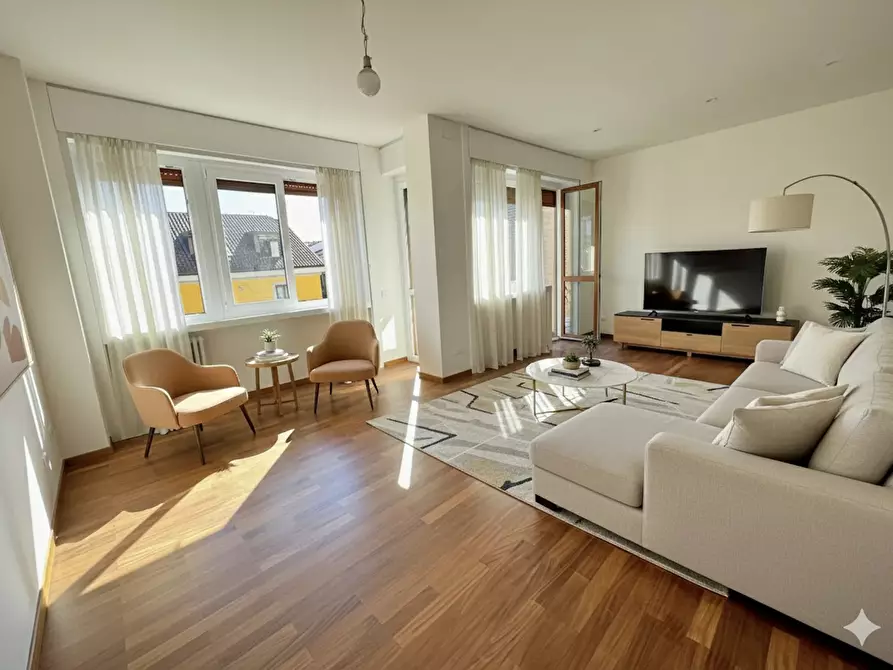 Immagine 1 di Casa trifamiliare in affitto  in Via Giovanni Lulli a Milano