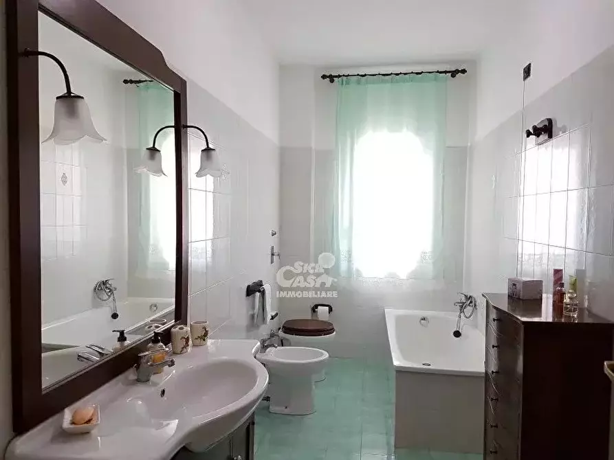 Immagine 11 di Casa trifamiliare in vendita  a Marsala