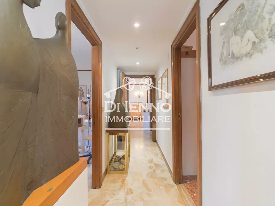 Immagine 16 di Casa trifamiliare in vendita  a Roma