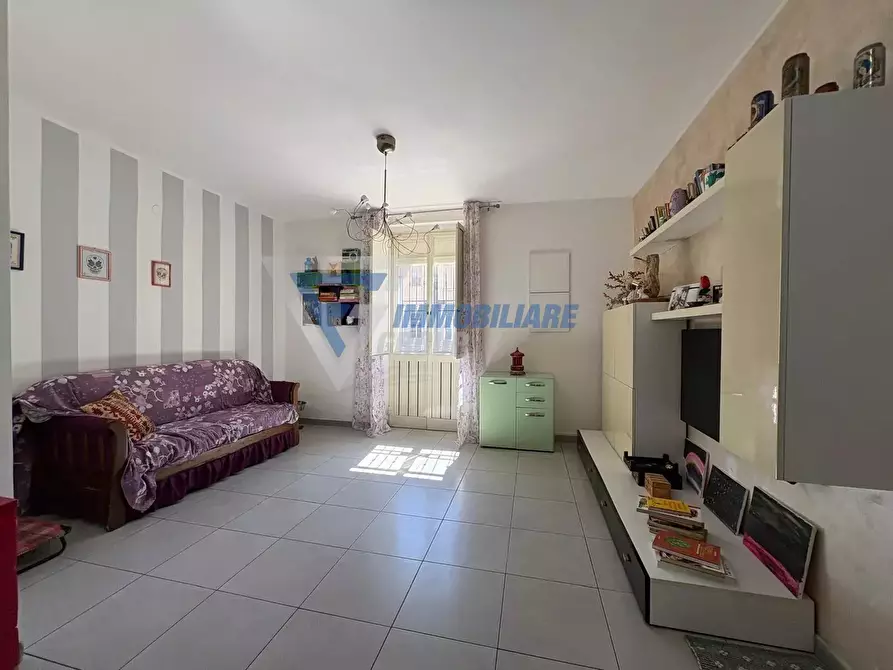 Immagine 3 di Casa trifamiliare in vendita  in VIA TOSCANO a Siracusa