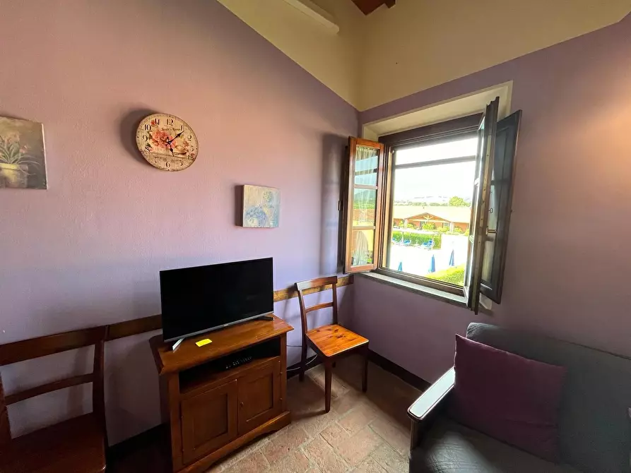 Immagine 3 di Casa trifamiliare in vendita  in via Aurelia Sud, 55. a San Vincenzo