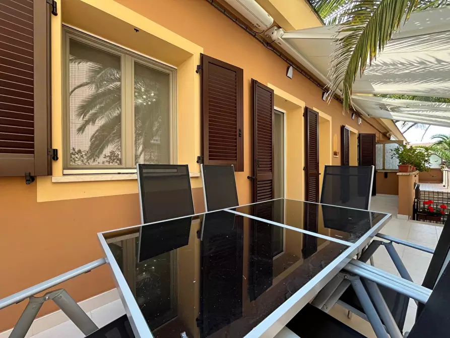 Immagine 3 di Casa trifamiliare in vendita  in Via Parma a Chiavari