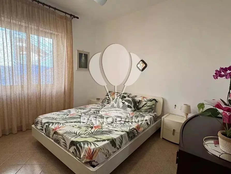 Immagine 6 di Casa trifamiliare in vendita  in Viale di Calatubo a Alcamo