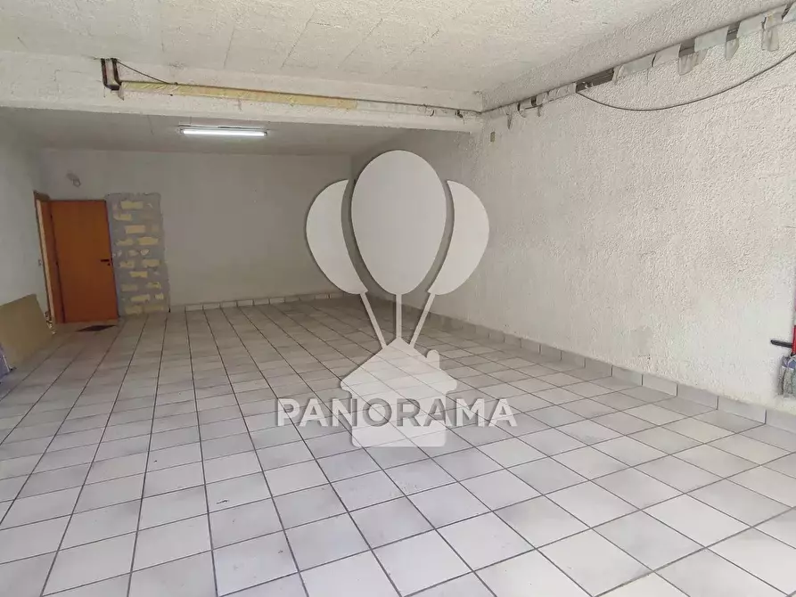 Immagine 15 di Casa trifamiliare in vendita  in Via Florio a Alcamo