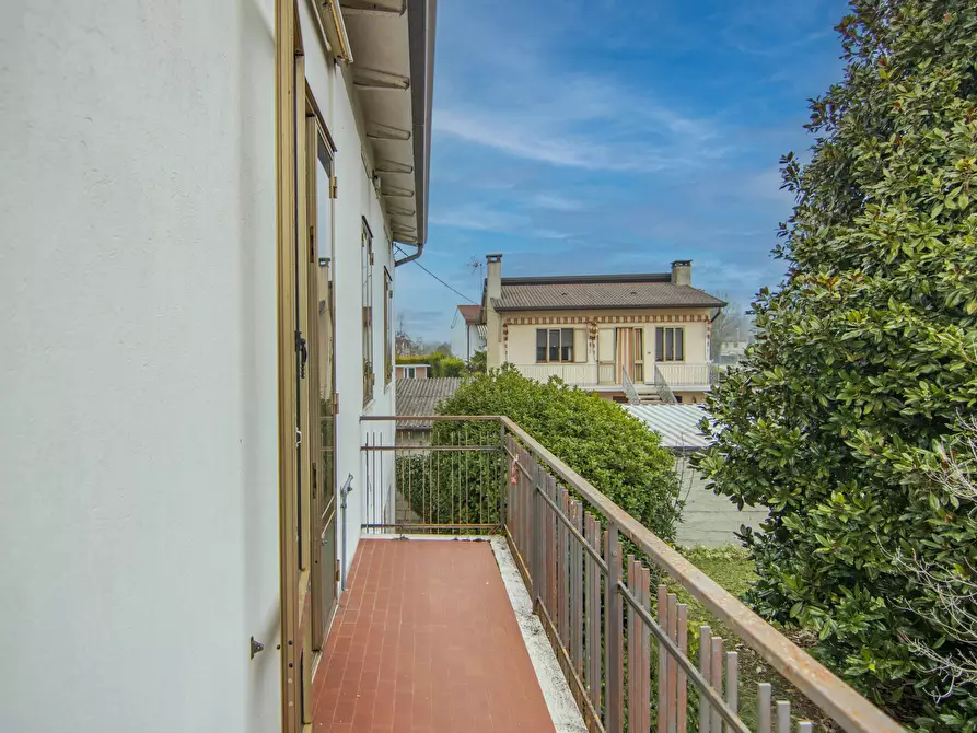 Immagine 40 di Casa trifamiliare in vendita  a Albignasego