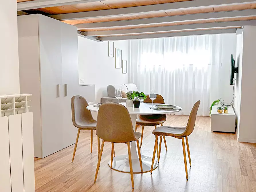 Immagine 4 di Casa trifamiliare in vendita  in Via Vincenzo Brunacci, 11 a Milano