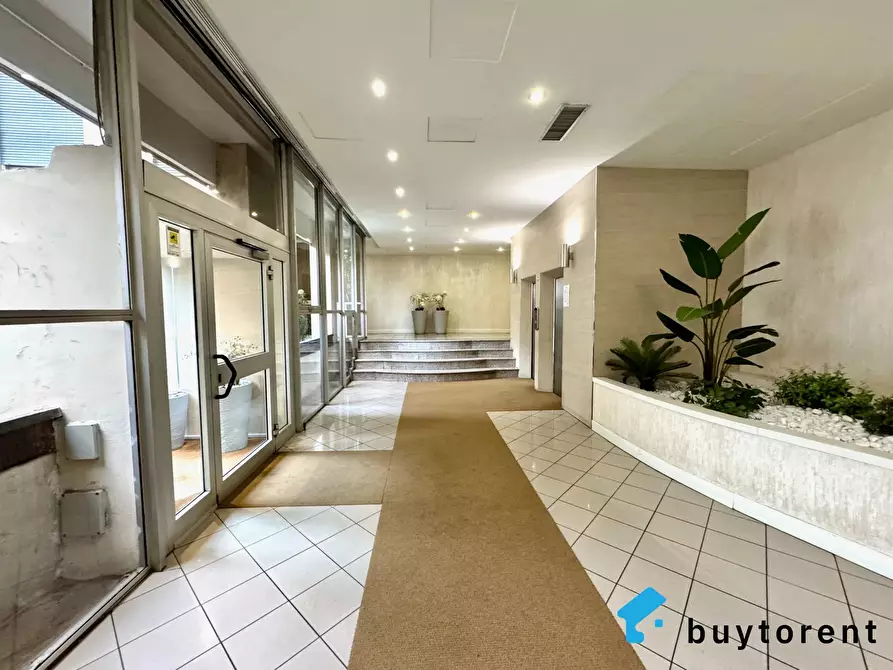 Immagine 25 di Casa trifamiliare in vendita  in Corso di Porta Nuova, 52a a Milano