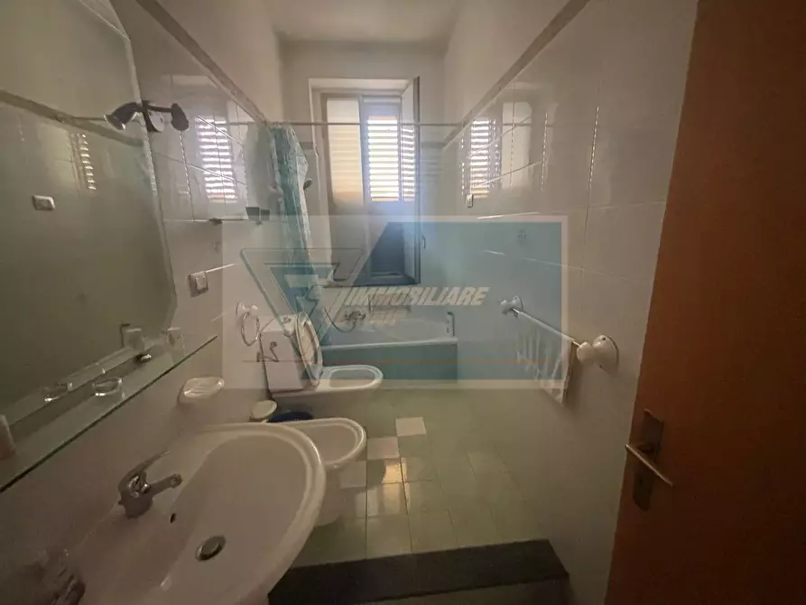 Immagine 9 di Casa trifamiliare in vendita  in Via Francesco Mauceri a Siracusa