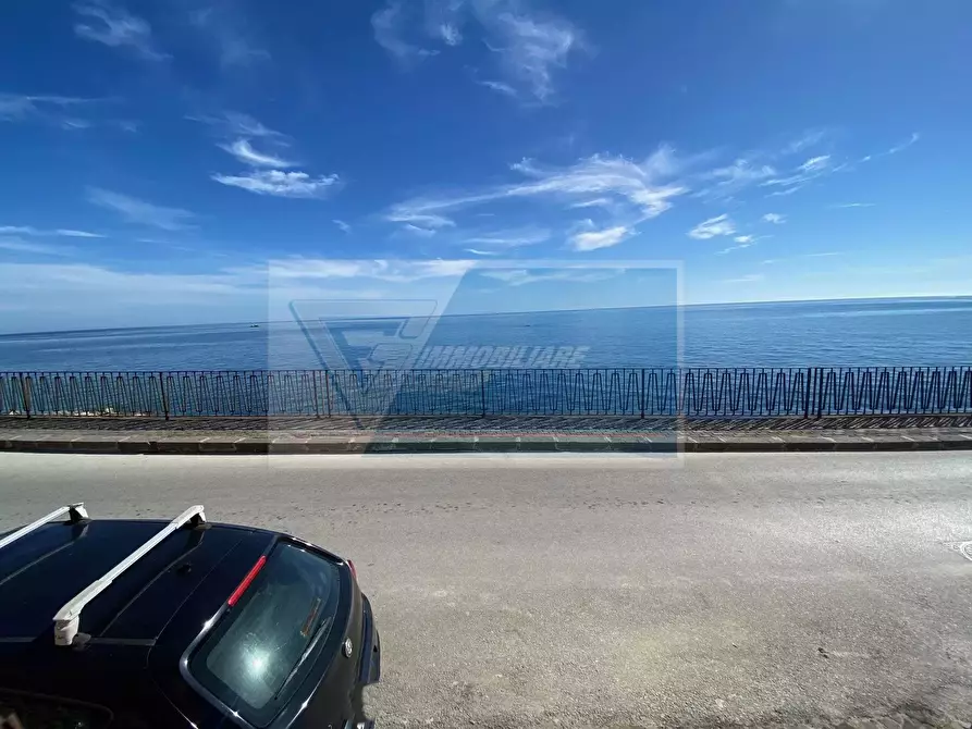 Immagine 1 di Casa trifamiliare in vendita  in piazza belvedere san giacomo a Siracusa