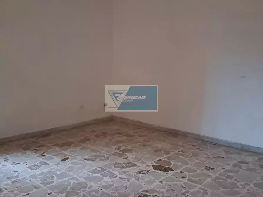 Immagine 7 di Casa trifamiliare in vendita  a Buccheri