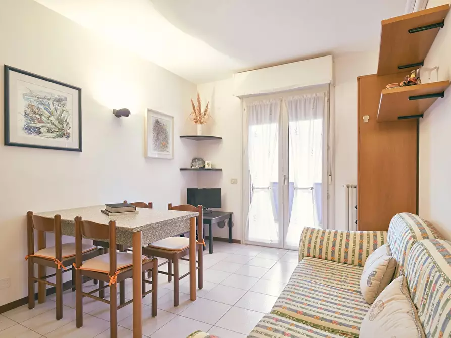 Immagine 4 di Casa trifamiliare in vendita  in Via Asti, 85 a Ceriale