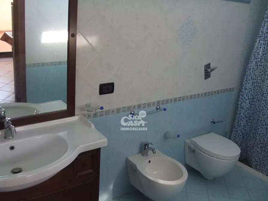 Immagine 17 di Casa trifamiliare in affitto  a Marsala