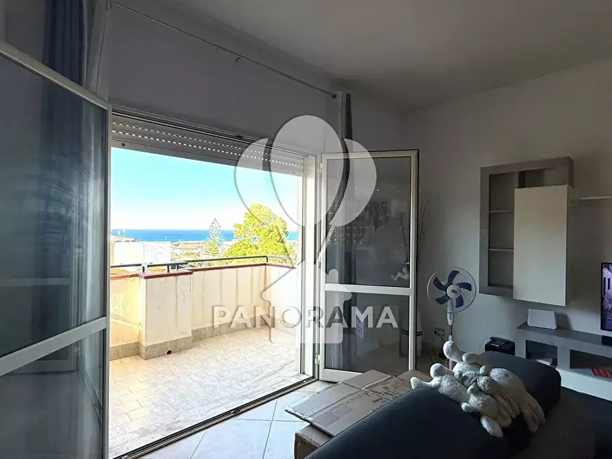 Immagine 3 di Casa trifamiliare in vendita  in Via Vittorio Emanuele Orlando, 2 a Balestrate