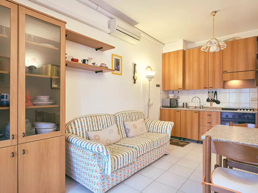 Immagine 10 di Casa trifamiliare in vendita  in Via Asti, 85 a Ceriale