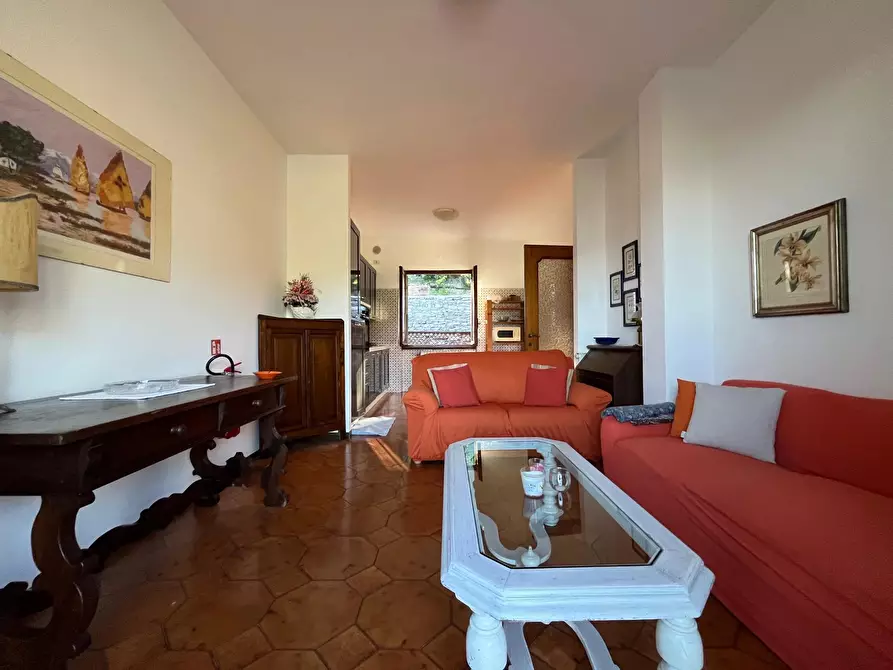 Immagine 6 di Casa trifamiliare in vendita  in Via Sotto la Croce a Rapallo