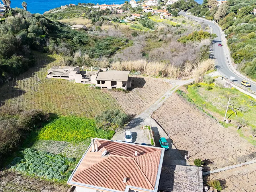 Immagine 29 di Casa trifamiliare in vendita  in Strada Comunale Magomadas - Turas a Birori