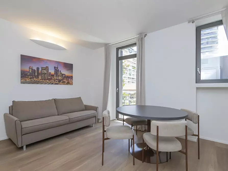 Immagine 8 di Casa trifamiliare in affitto  a Milano
