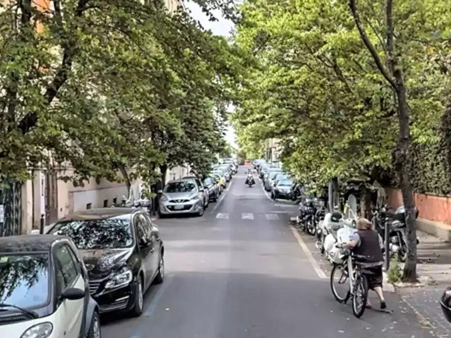 Immagine 3 di Casa trifamiliare in affitto  in Via Eleonora Duse a Roma