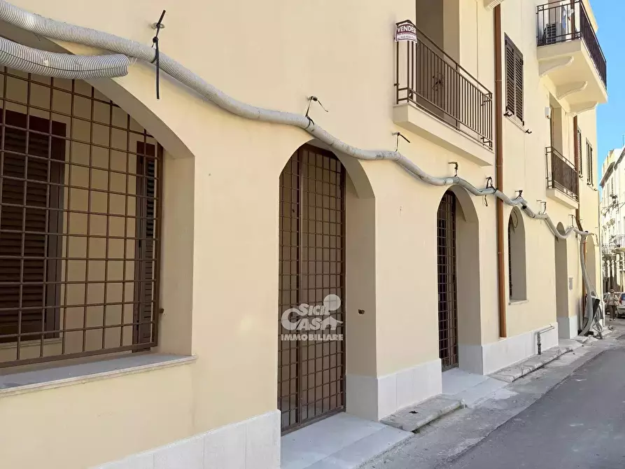 Immagine 6 di Casa trifamiliare in vendita  a Marsala
