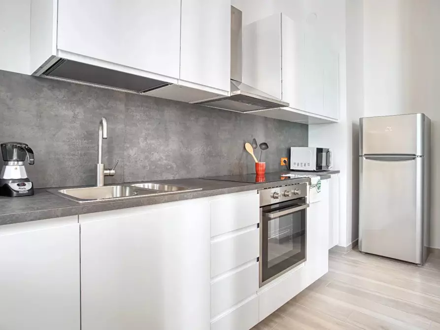 Immagine 5 di Casa trifamiliare in affitto  in ALZAIA NAVIGLIO PAVESE, 10. a Milano