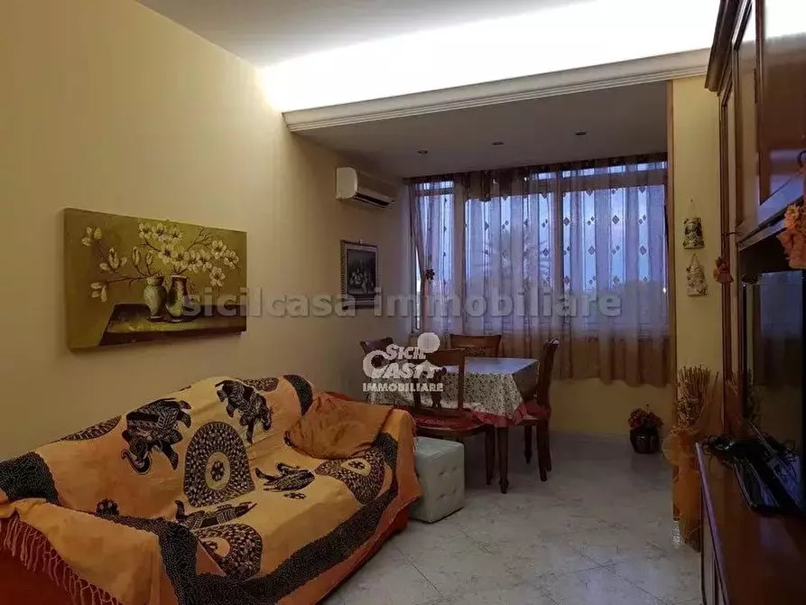 Immagine 2 di Casa trifamiliare in vendita  a Marsala