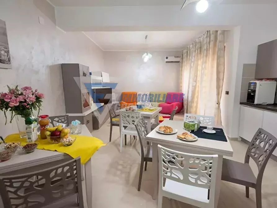 Immagine 2 di Casa trifamiliare in vendita  in Viale Epipoli a Siracusa