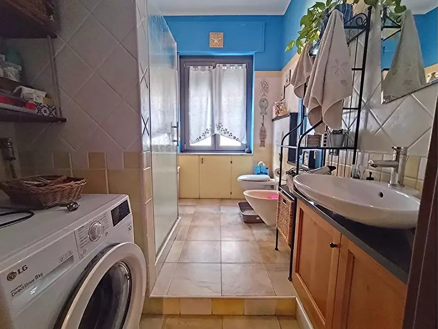 Immagine 17 di Casa trifamiliare in vendita  a Dogliani