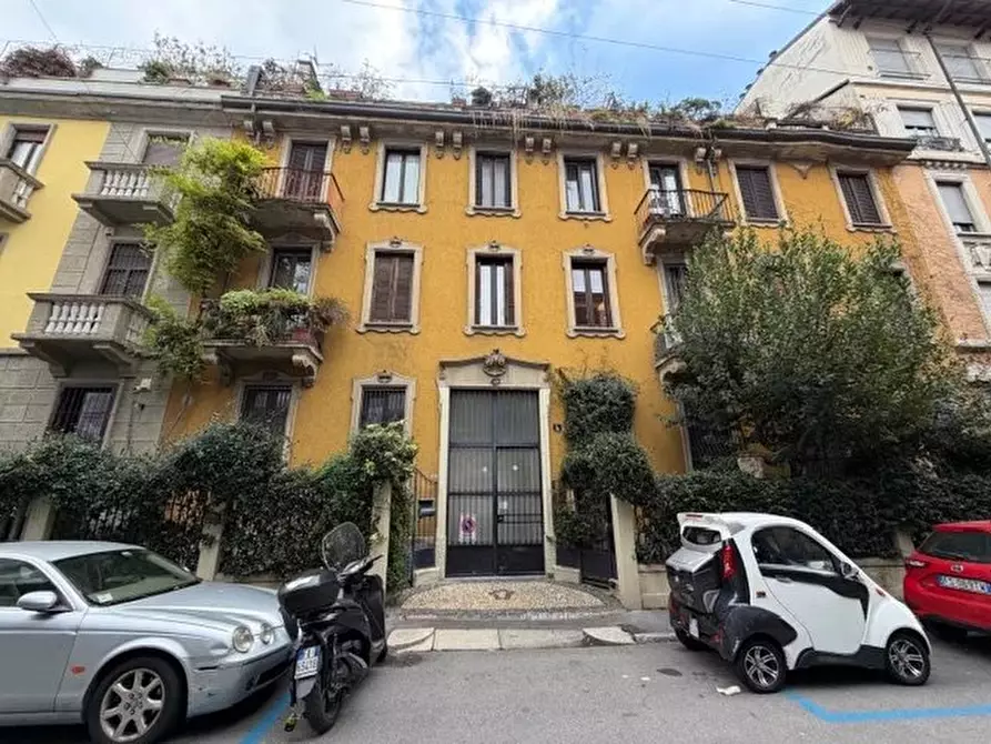 Immagine 26 di Casa trifamiliare in affitto  a Milano
