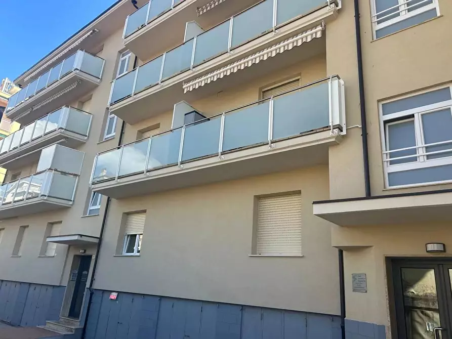 Immagine 14 di Casa trifamiliare in vendita  in Via Vittorio Emanuele II a Bordighera