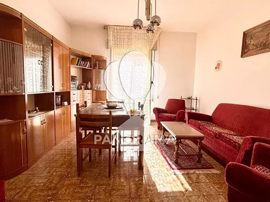 Immagine 14 di Casa trifamiliare in vendita  in Via Sardegna a Alcamo