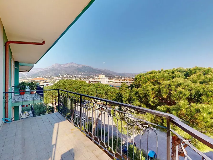 Immagine 6 di Casa trifamiliare in vendita  in Via Firenze, 4 a Borghetto Santo Spirito