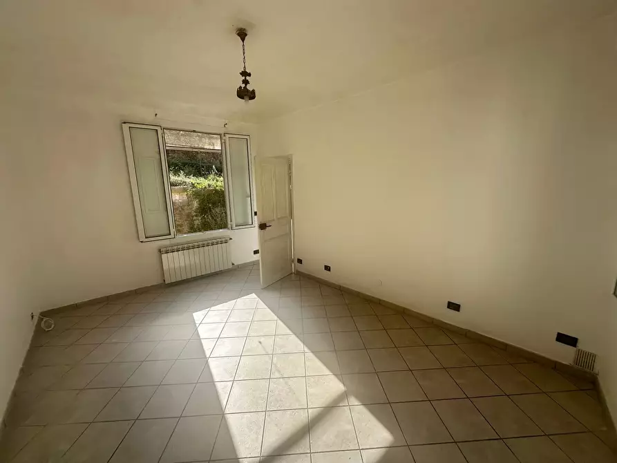 Immagine 12 di Casa trifamiliare in vendita  in Via Correntina, 18 a San Biagio Della Cima