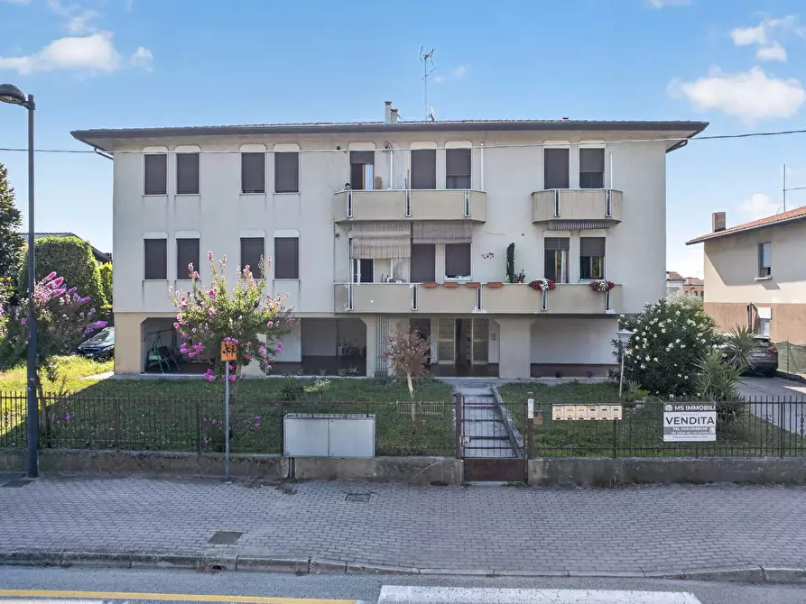 Immagine 30 di Casa trifamiliare in vendita  a Campagna Lupia