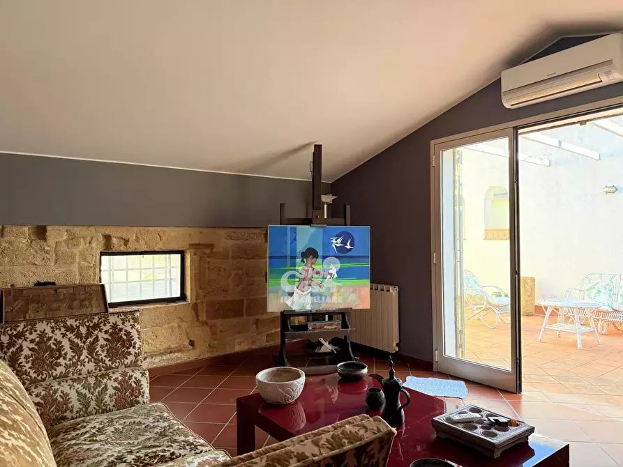 Immagine 1 di Casa trifamiliare in affitto  a Marsala