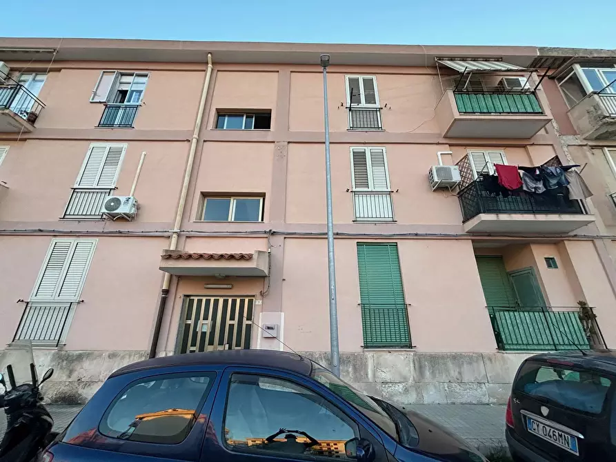 Immagine 1 di Casa trifamiliare in vendita  a Siracusa